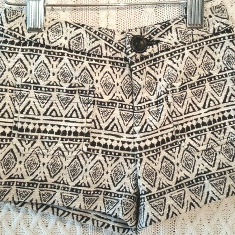 Zara Girls 5 Cotton Damask Dress Shorts